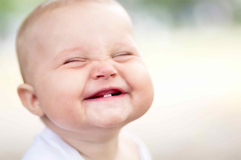 Bebé sonriendo